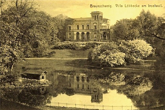Villa Löbbecke [Quelle: http://static2.akpool.de/images/cards/88/882826.jpg]